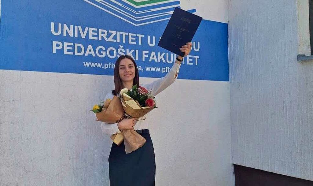Čestitamo! Krupljanka Ajla Felić diplomirala na Pedagoškom fakultetu Univerziteta u Bihaću