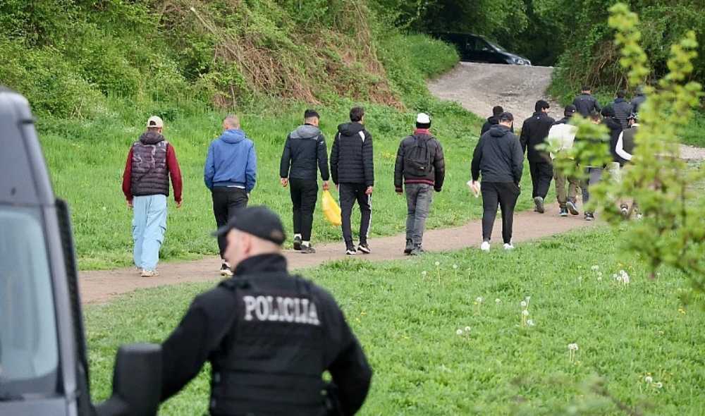 Grupa naoružanih migranata hara Krajinom i uspješno izbjegava sve policijske potjere duže od četiri godine