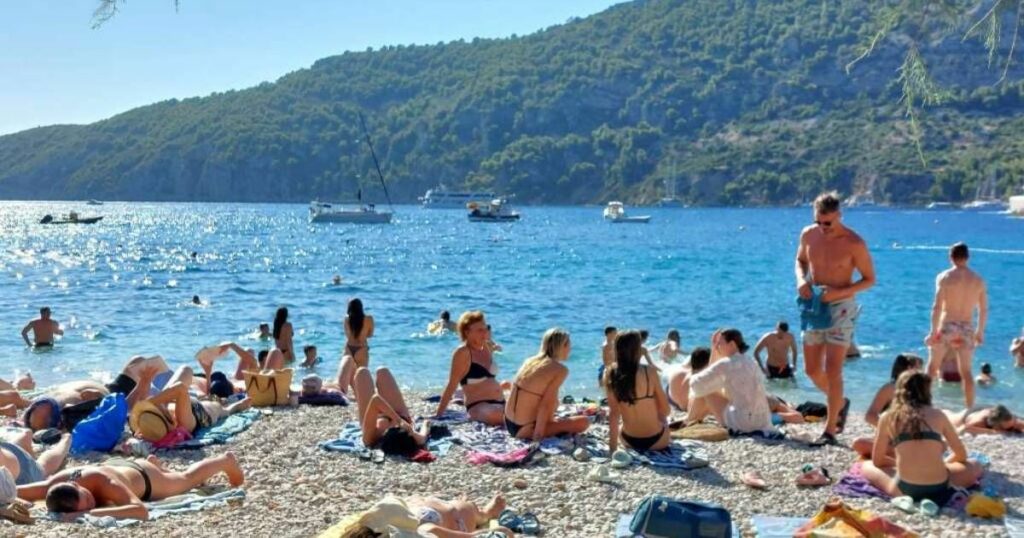 Evo koliko četveročlanu porodicu košta sedam dana odmora u Neumu