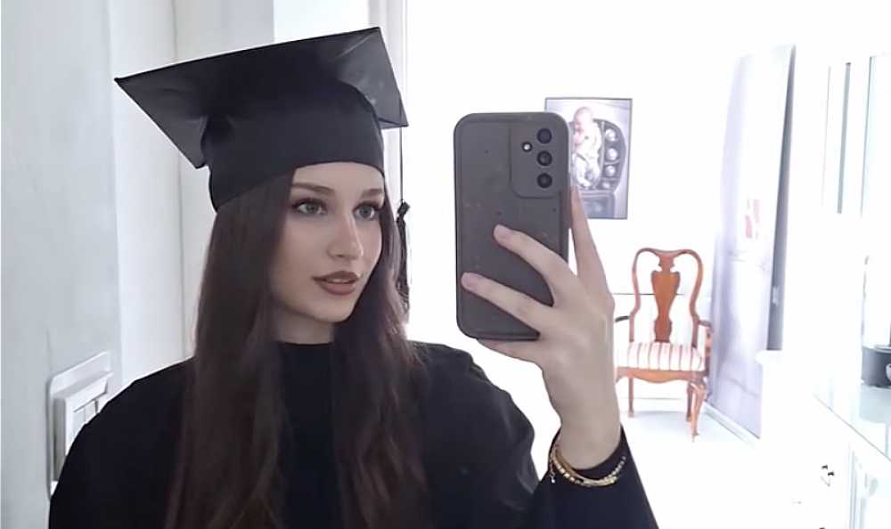 Cazinjanka Dinela Pjanić završila fakultet u roku s prosjekom 9,74 i bila najbolja u generaciji