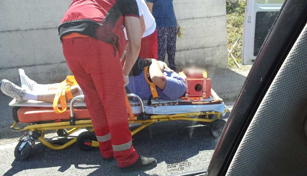 Nova teška saobraćajna nesreća, povrijeđen motociklista