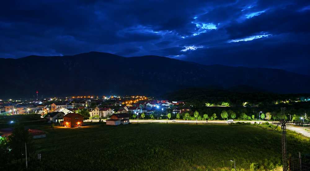 Helikopter Oružanih snaga ugasio većinu požara, stiže i kiša