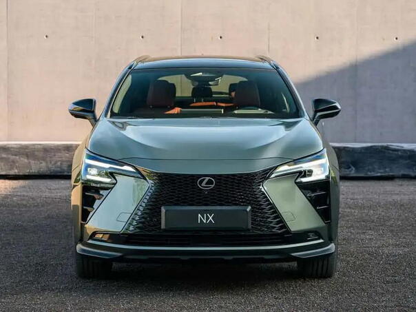 Novi Lexus NX donosi više od 100 km na struju i potpuno novu unutrašnjost