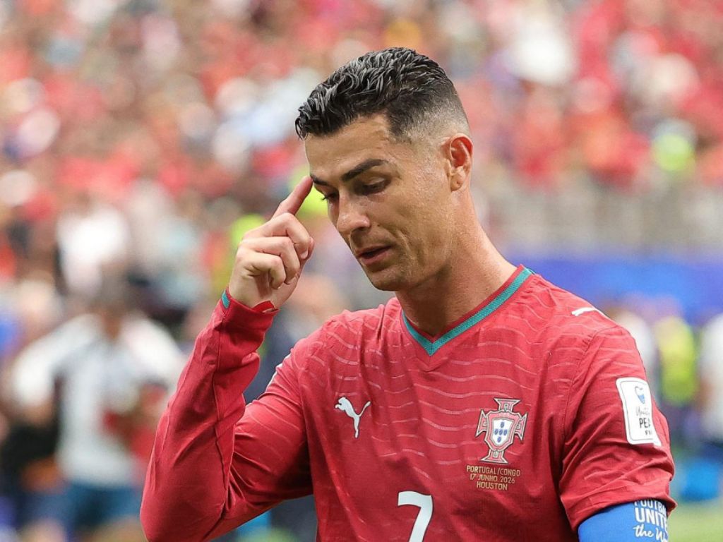 Poznata kazna za Ronalda nakon napuštanja kampa