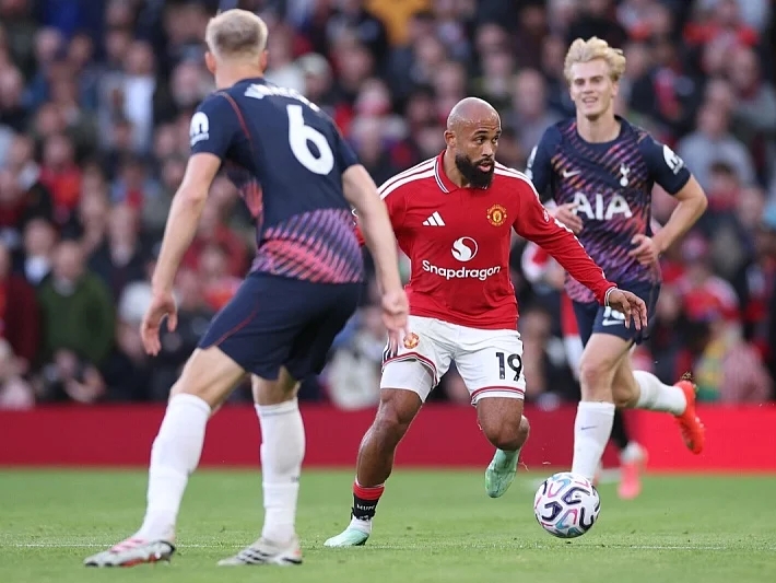 Tottenham s igračem manje oteo bod Manchester Unitedu u završnici